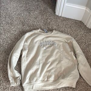 Nike Cream Crewneck Sweater Soft Cotton Comfort